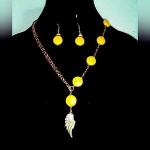 19" Yellow Howlite Gemstone w/ Crystal Angel Pendant Lanyard Style Jewelry Set